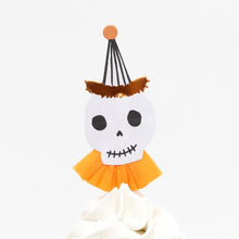 Load image into Gallery viewer, Vintage Halloween Cupcake Kit
