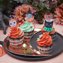 Load image into Gallery viewer, Vintage Halloween Cupcake Kit
