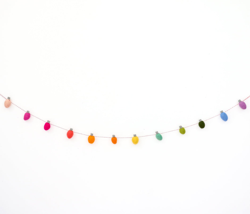 Light Bulb Felt Garland